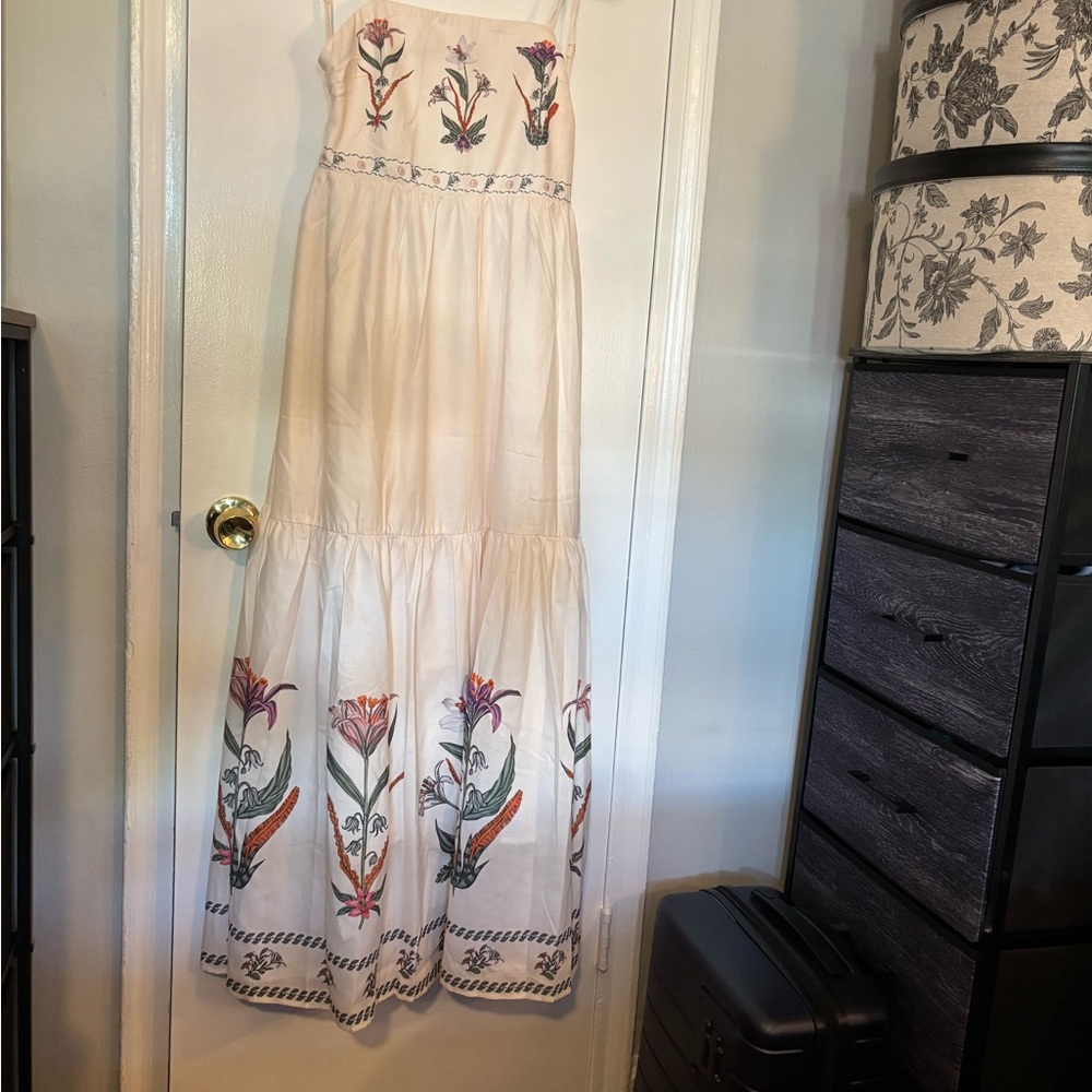 Backless Floral Pleated Maxi Dress